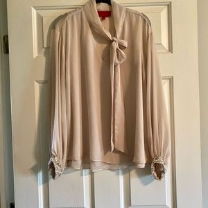 Jennifer Lopez blouse size medium
